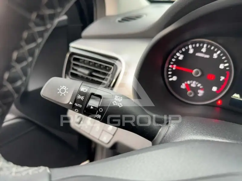 2024 KIA Stonic