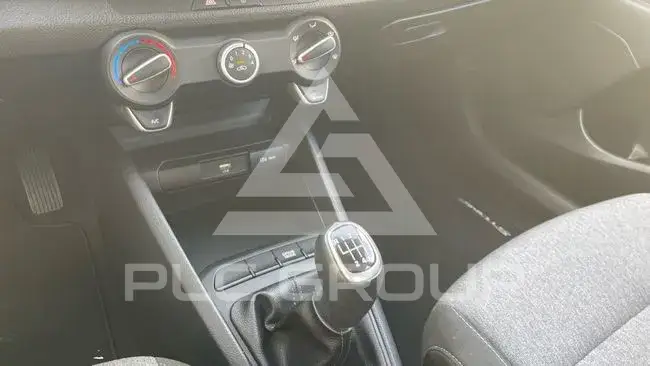 2024 KIA Stonic
