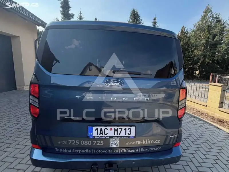 2024 Ford Tourneo