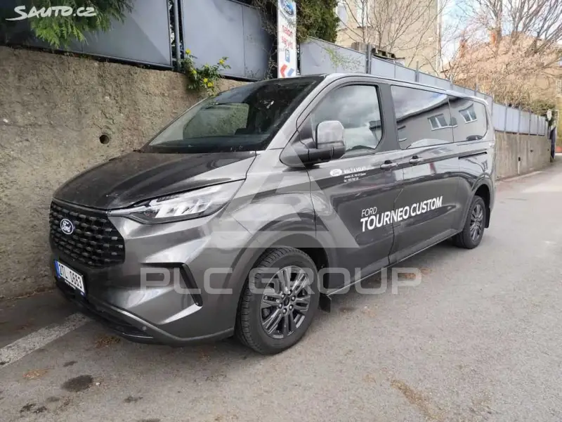 2024 Ford Tourneo