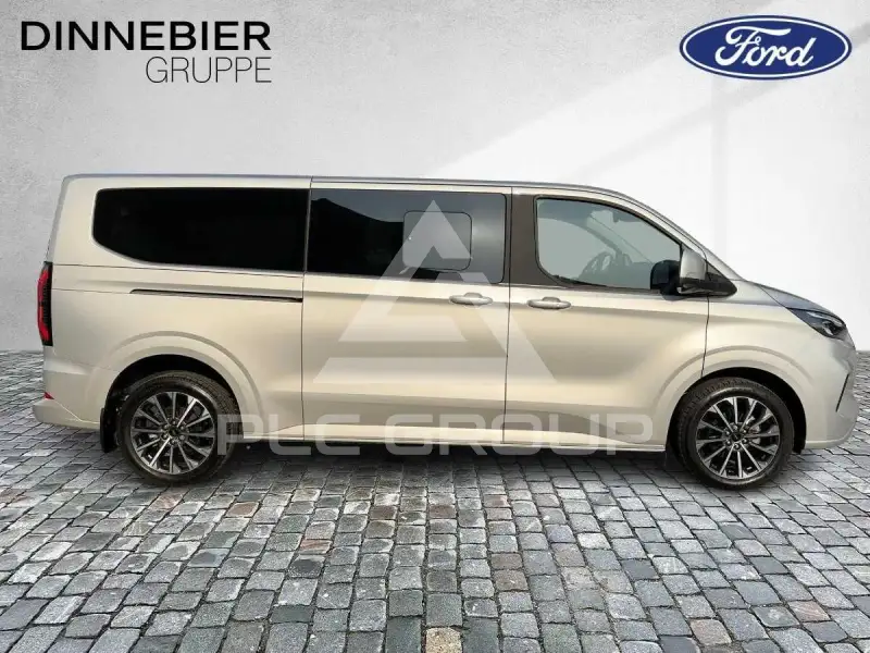 2024 Ford Tourneo