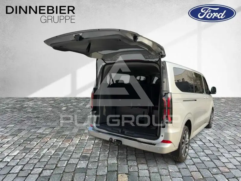 2024 Ford Tourneo