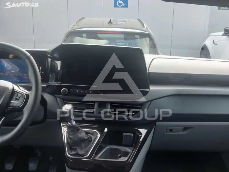 2024 Ford Tourneo