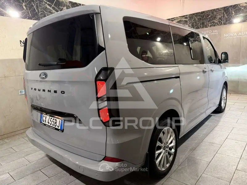 2024 Ford Tourneo