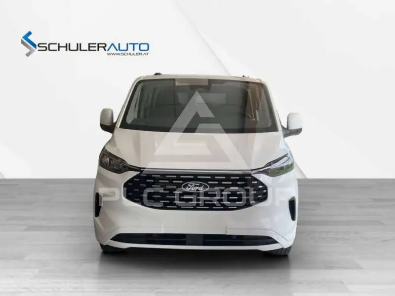2024 Ford Tourneo