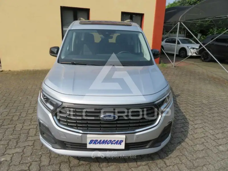 2024 Ford Tourneo