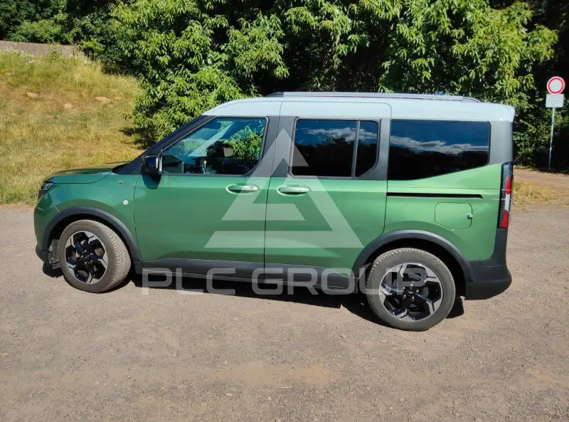 2024 Ford Tourneo