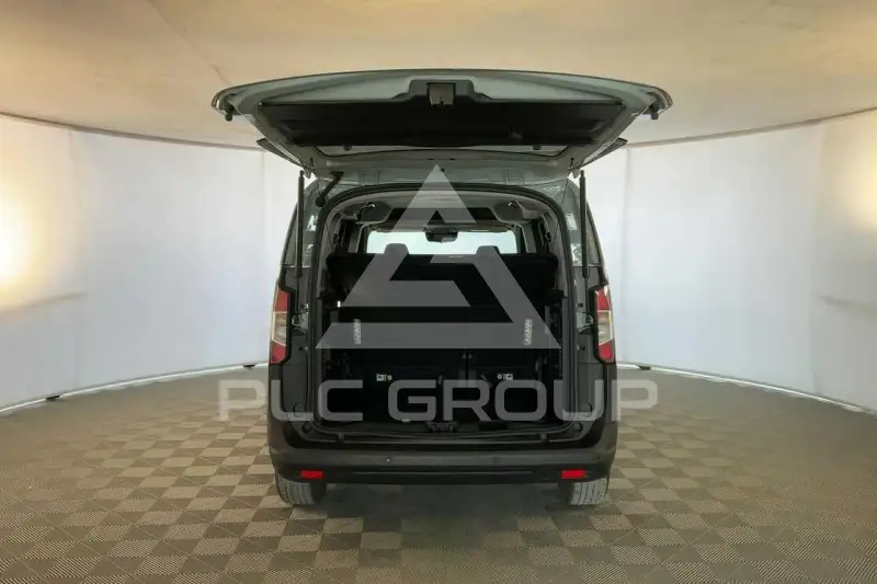 2024 Ford Tourneo