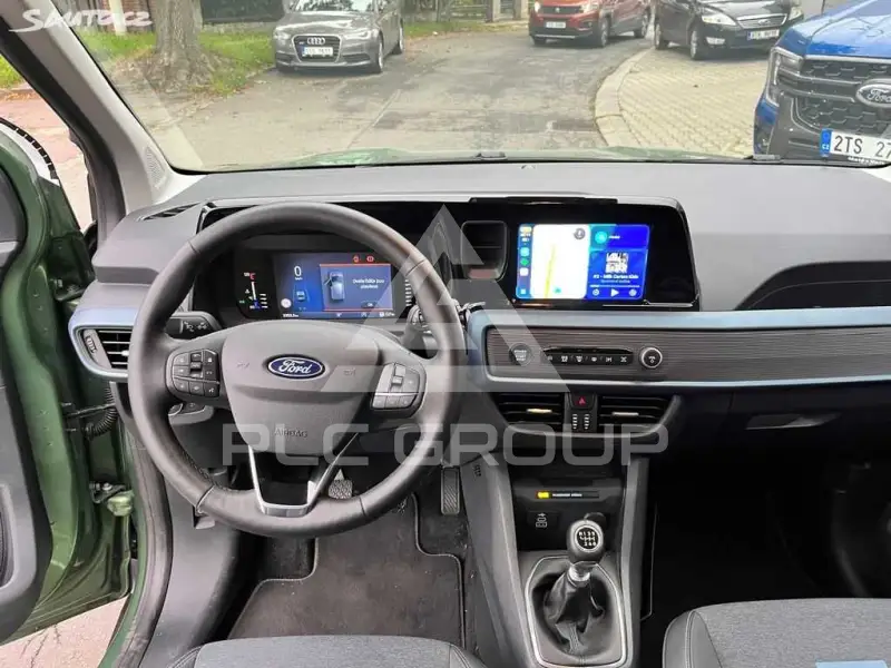 2024 Ford Tourneo