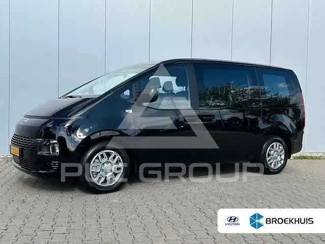 2024 Hyundai Staria
