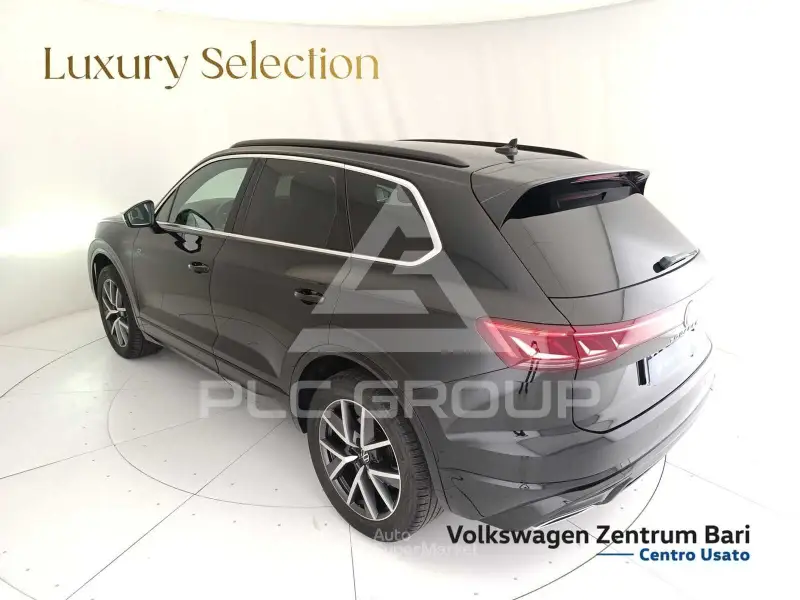 2024 Volkswagen Touareg