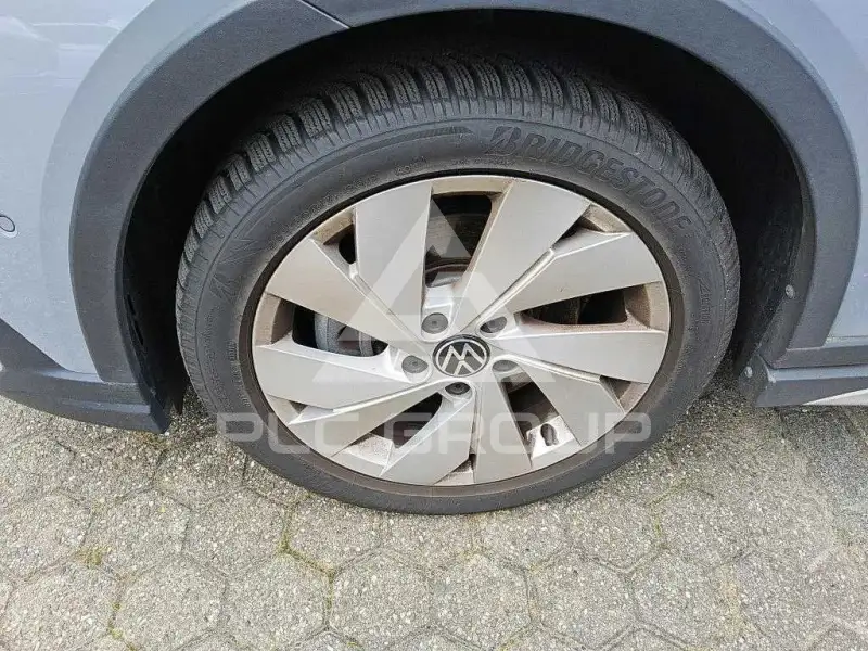 2024 Volkswagen GOLF