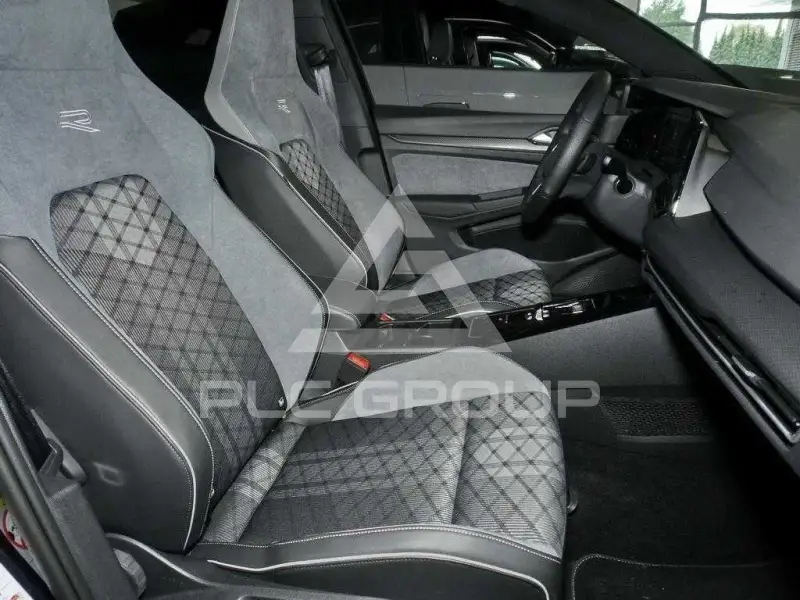 2024 Volkswagen GOLF