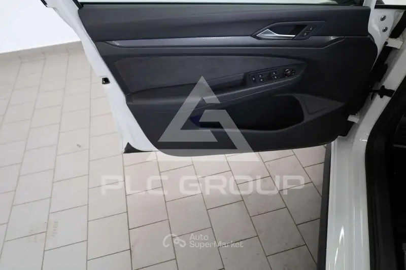 2024 Volkswagen GOLF
