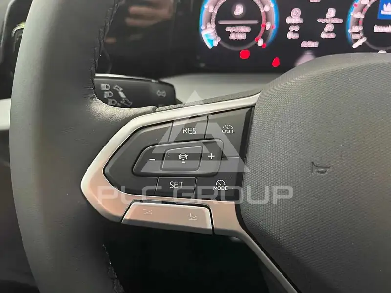 2024 Volkswagen GOLF