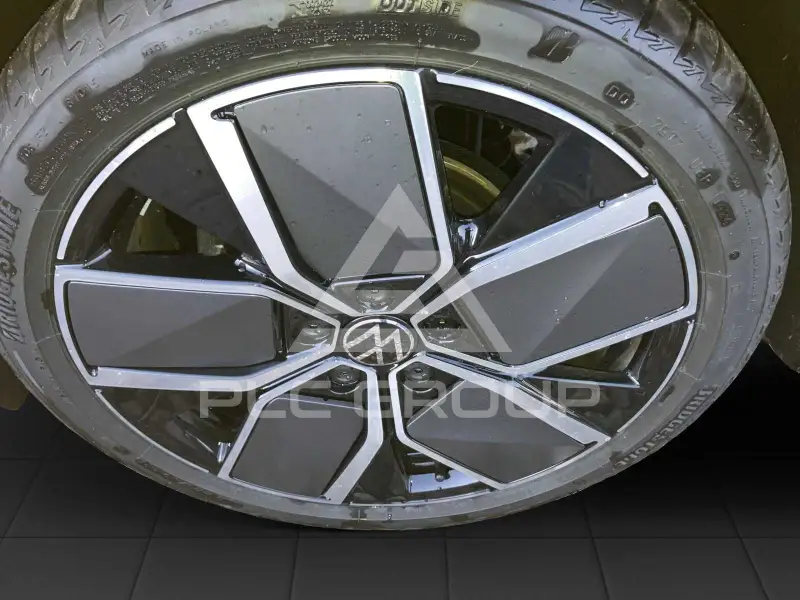 2024 Volkswagen GOLF