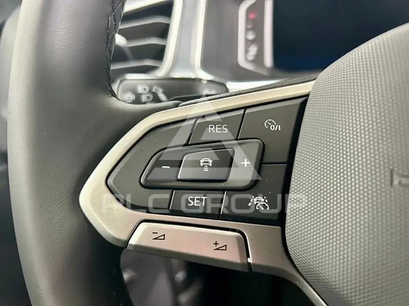 2024 Volkswagen T-Roc