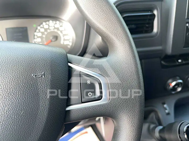 2024 Renault Master