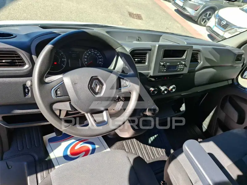 2024 Renault Master