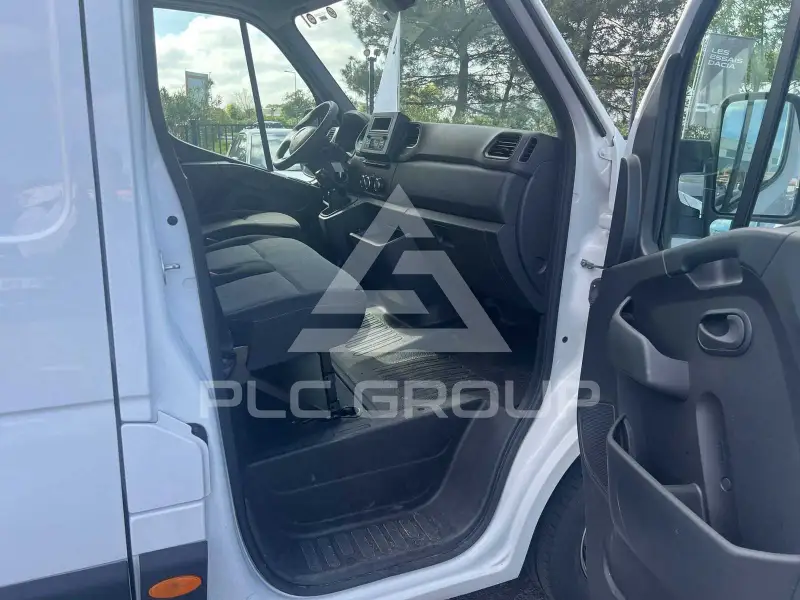 2024 Renault Master