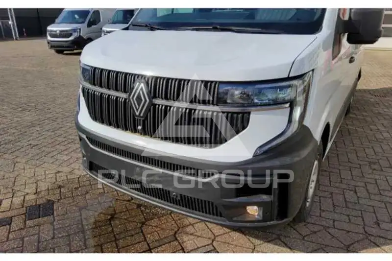 2024 Renault Master