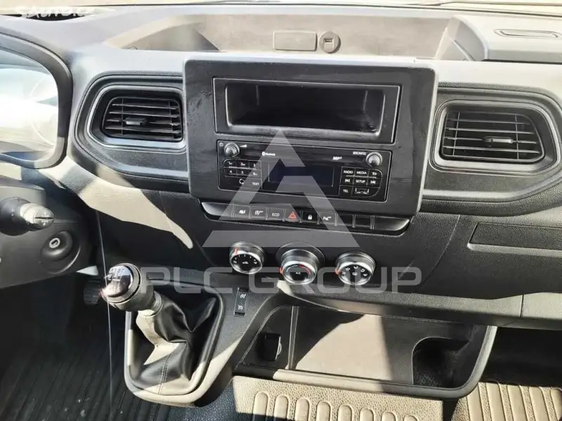 2024 Renault Master