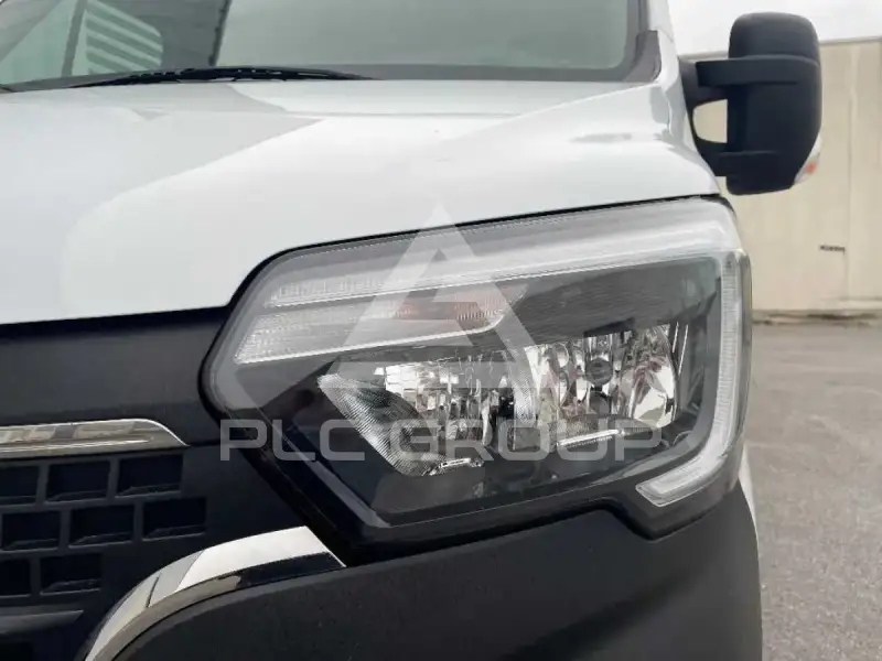 2024 Renault Master