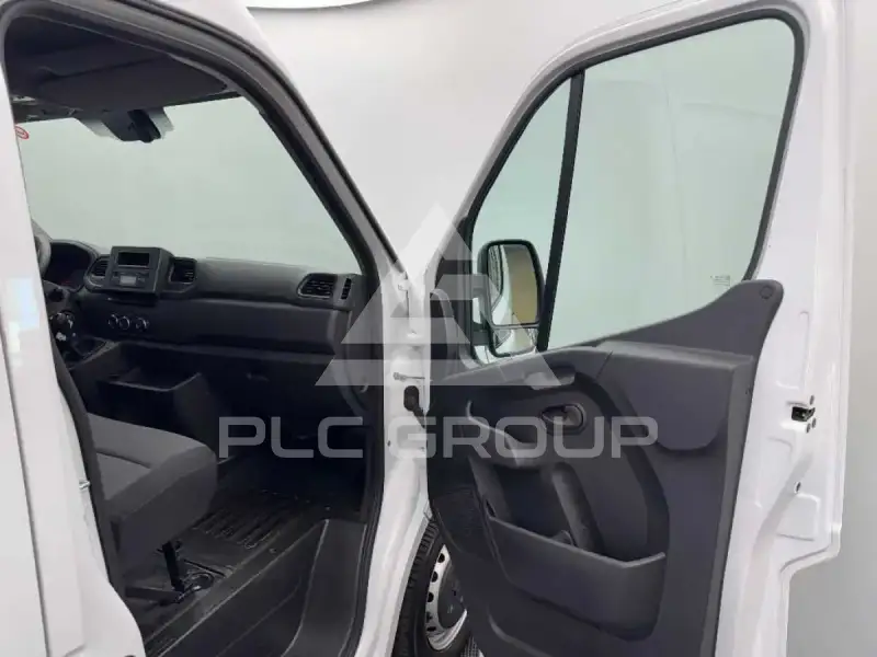 2024 Renault Master