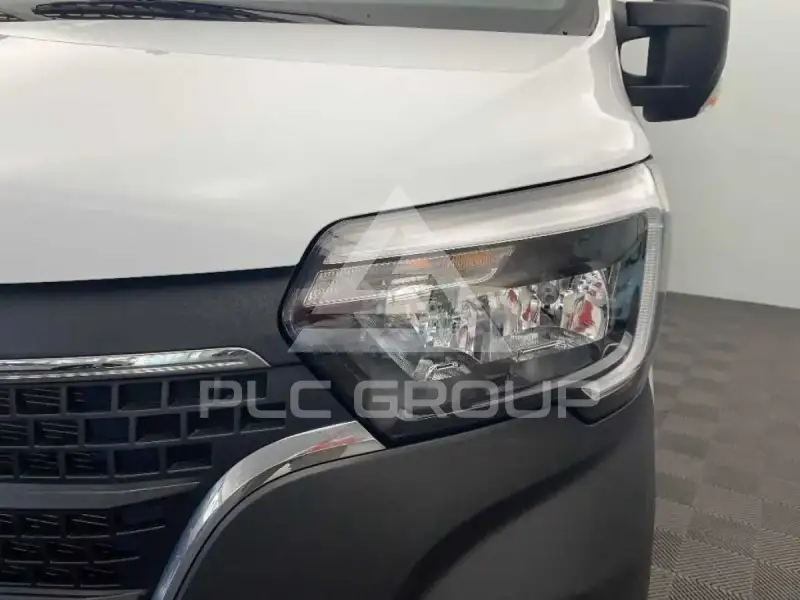 2024 Renault Master