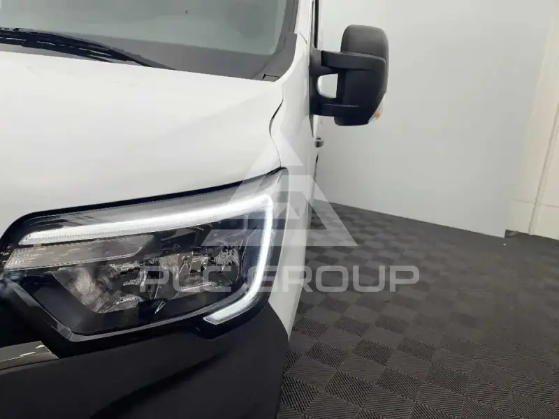 2024 Renault Master