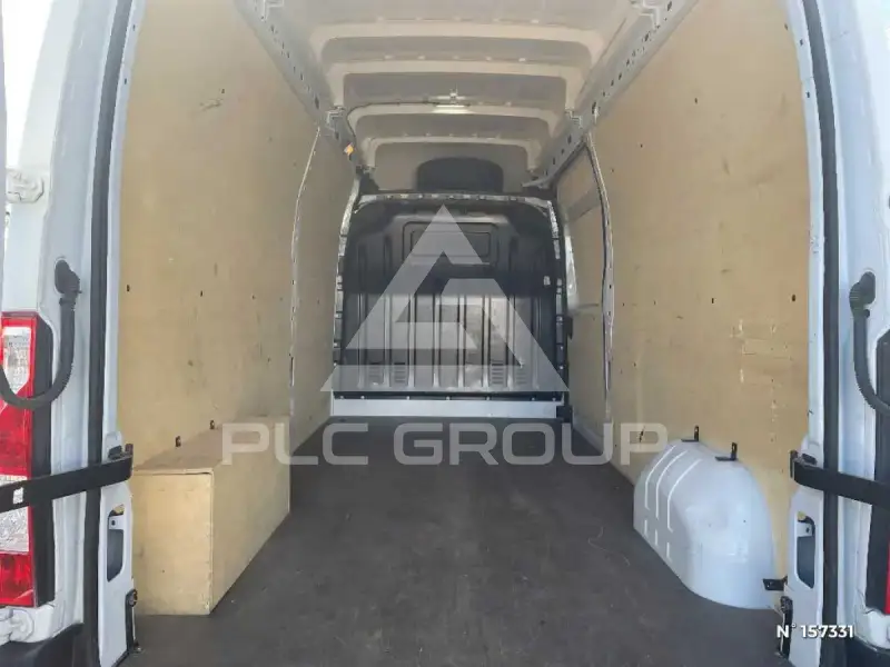 2024 Renault Master
