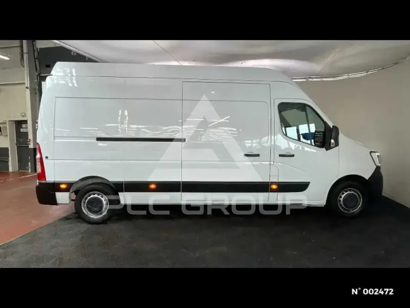 2024 Renault Master