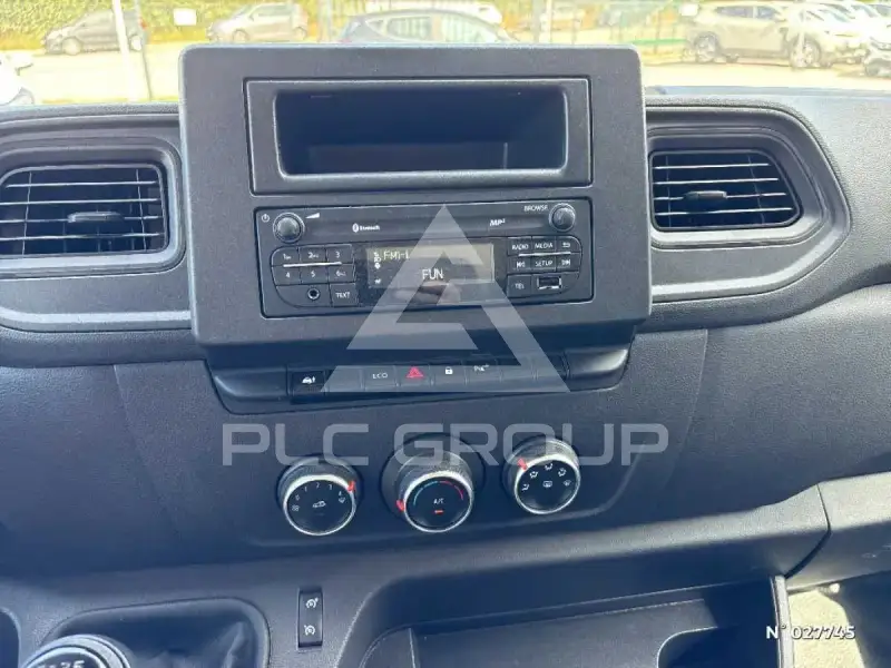 2024 Renault Master
