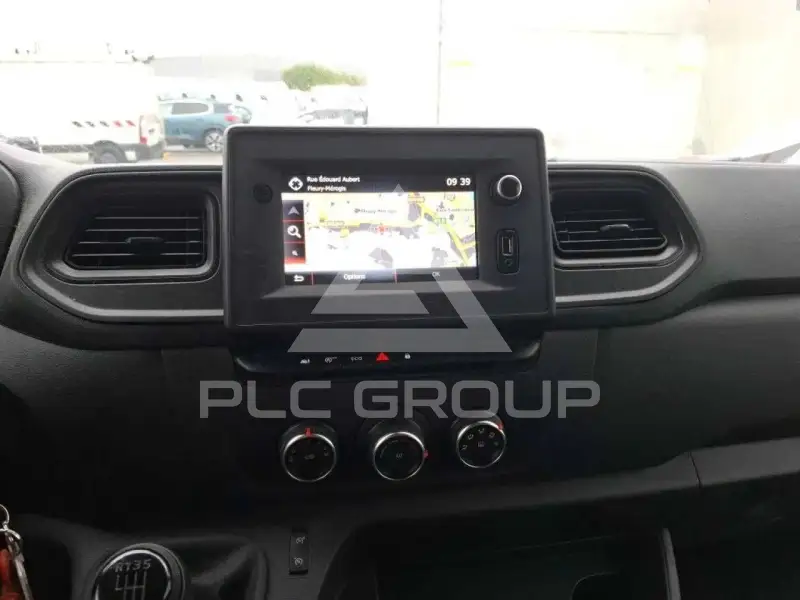2024 Renault Master