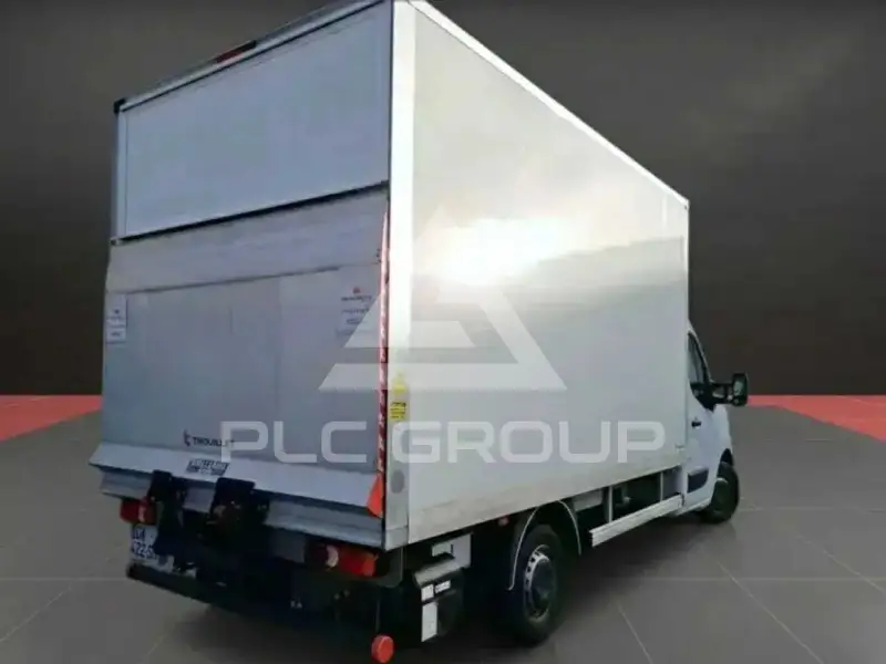 2024 Renault Master