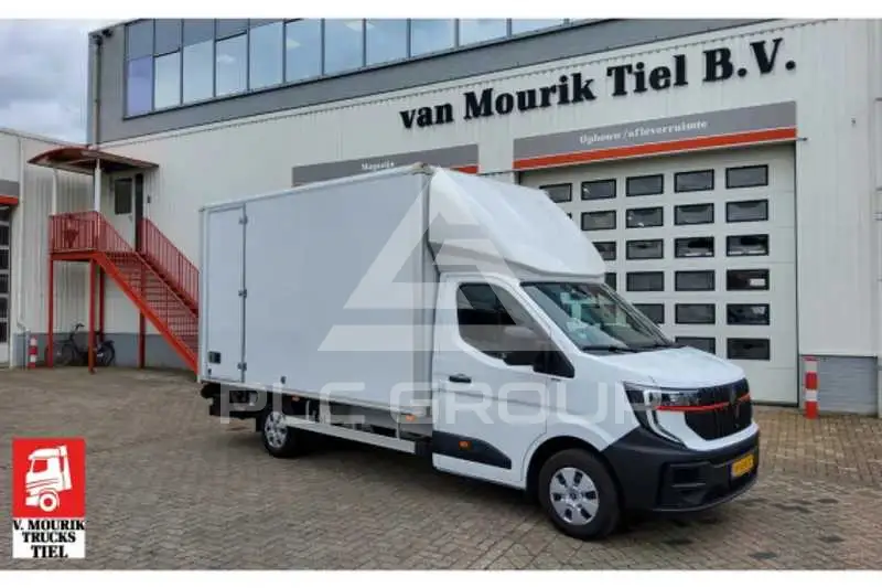 2024 Renault Master