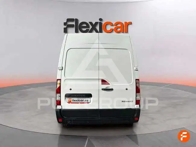 2024 Renault Master