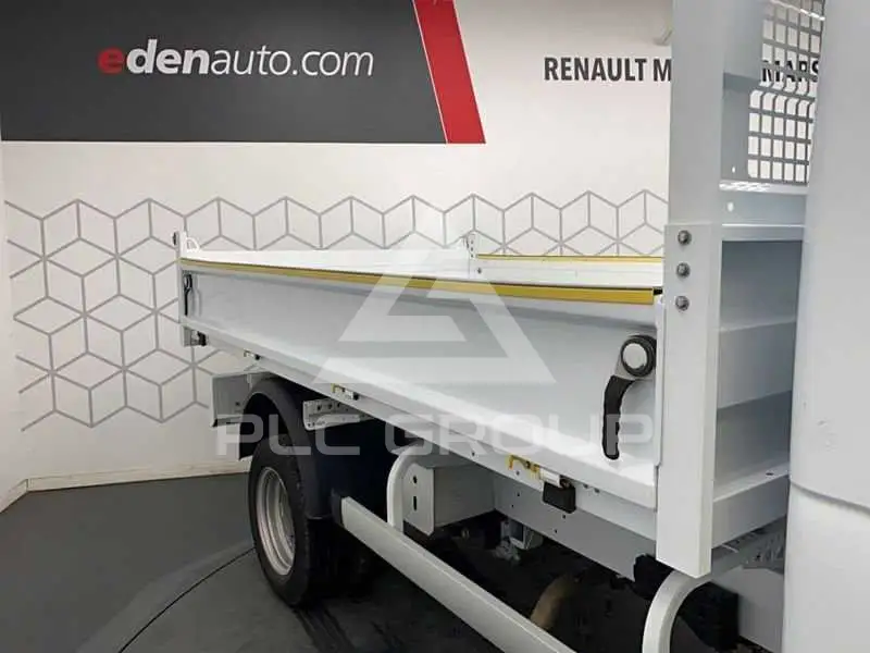 2024 Renault Master
