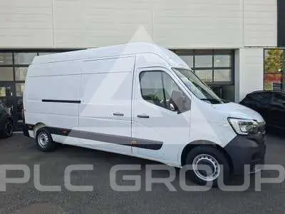 2024 Renault Master