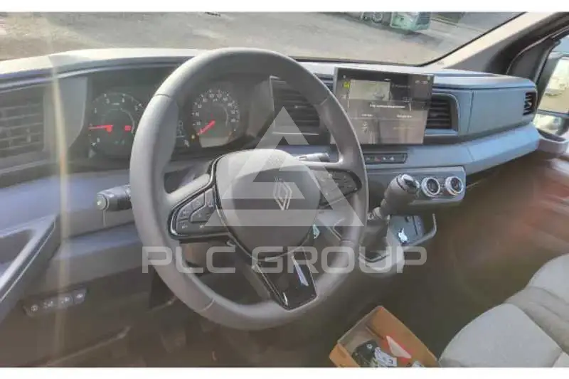2024 Renault Master