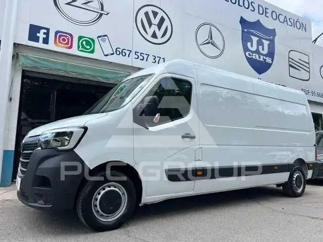 2024 Renault Master