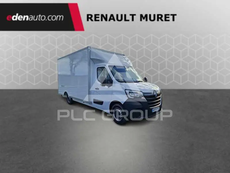 2024 Renault Master