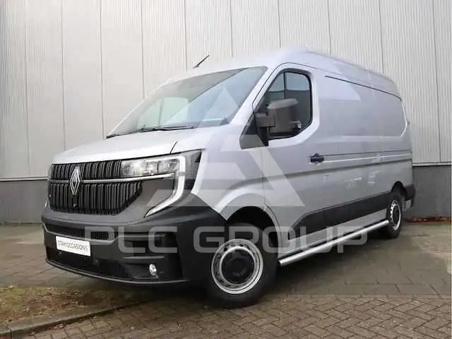2024 Renault Master