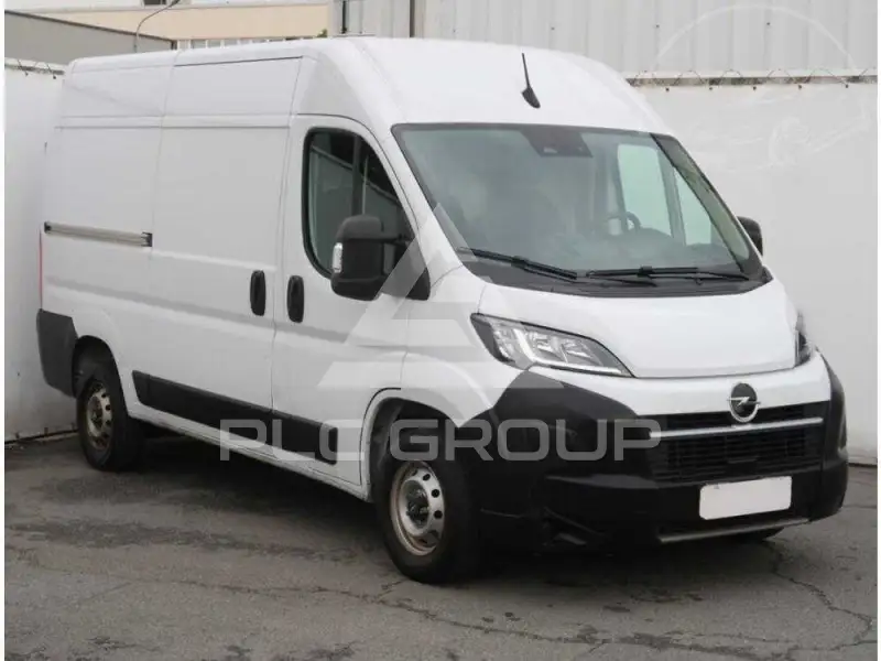 2024 Opel Movano