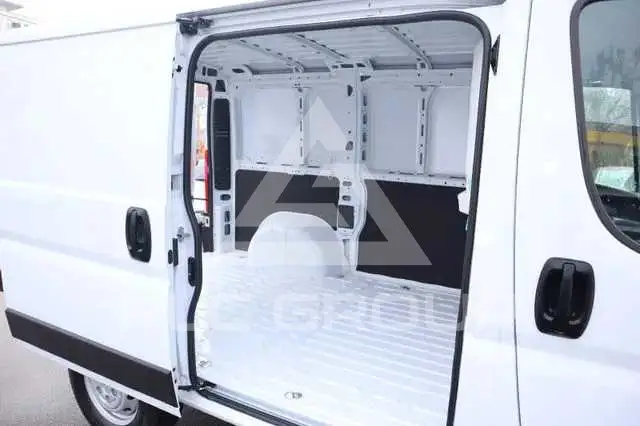 2024 Opel Movano