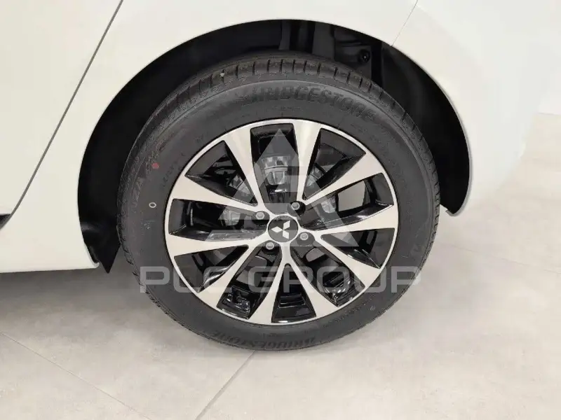 2025 Mitsubishi Colt