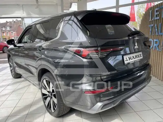2025 Mitsubishi OUTLANDER