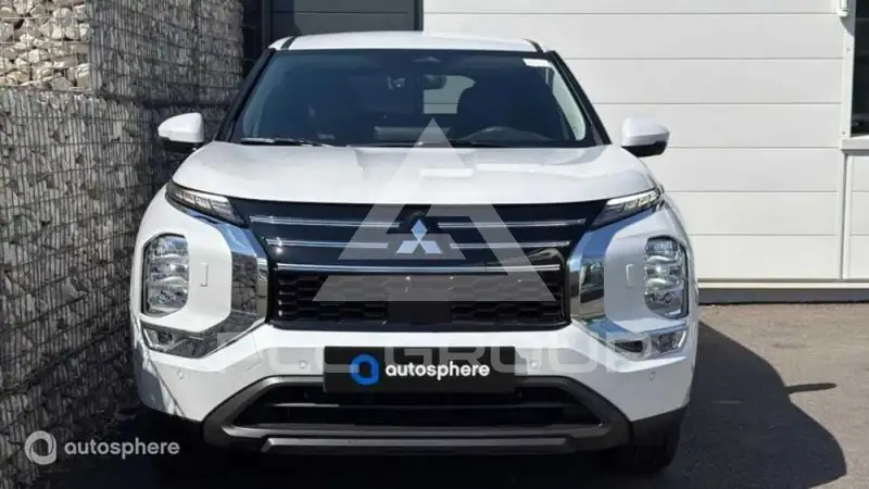 2025 Mitsubishi OUTLANDER