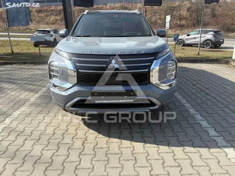 2025 Mitsubishi OUTLANDER