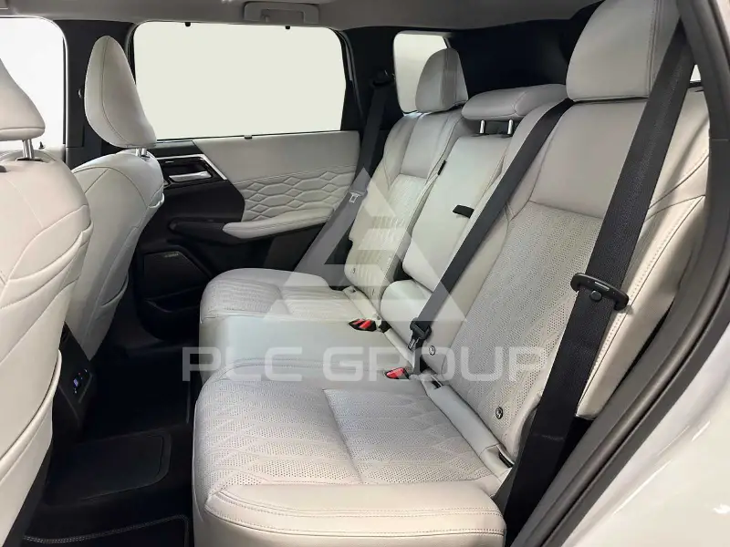 2025 Mitsubishi OUTLANDER